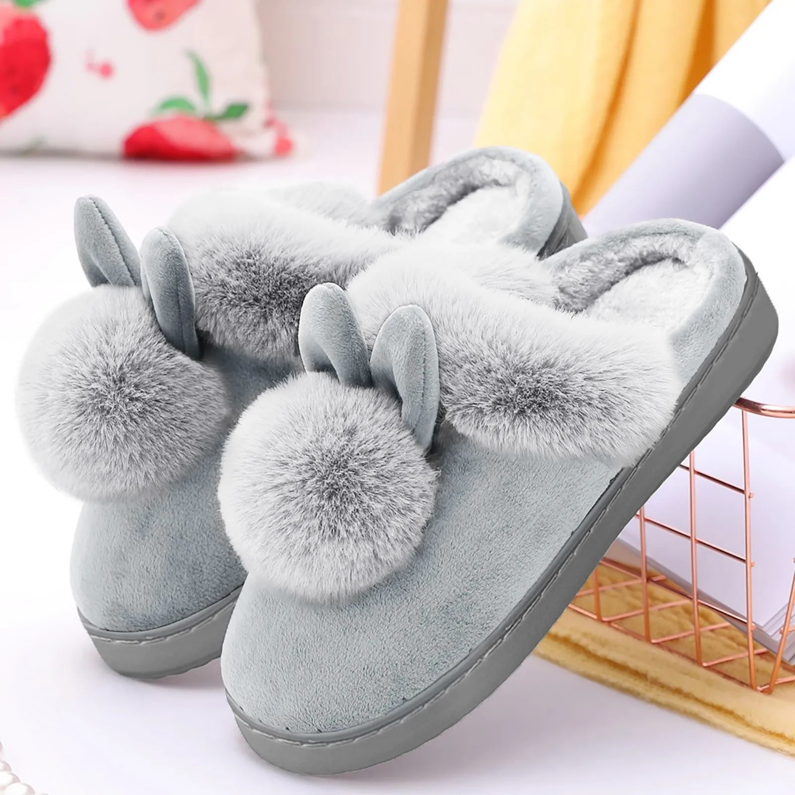 Women Winter Home Slippers NonSlip Soft Warm House Shoes Ladies Indoor Bedroom Slipper Couples Cartoon Cute Rabbit Floor Slides 241115