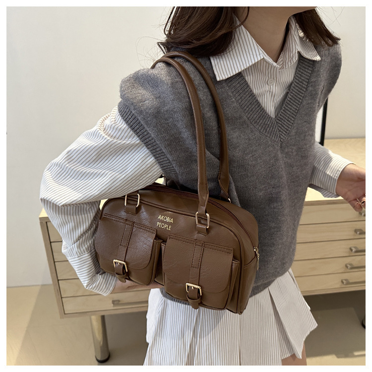 Designer's new women's for autumn and winter, large capacity high-end single shoulder bag, Korean version handbag, oil wax leather armpit ba