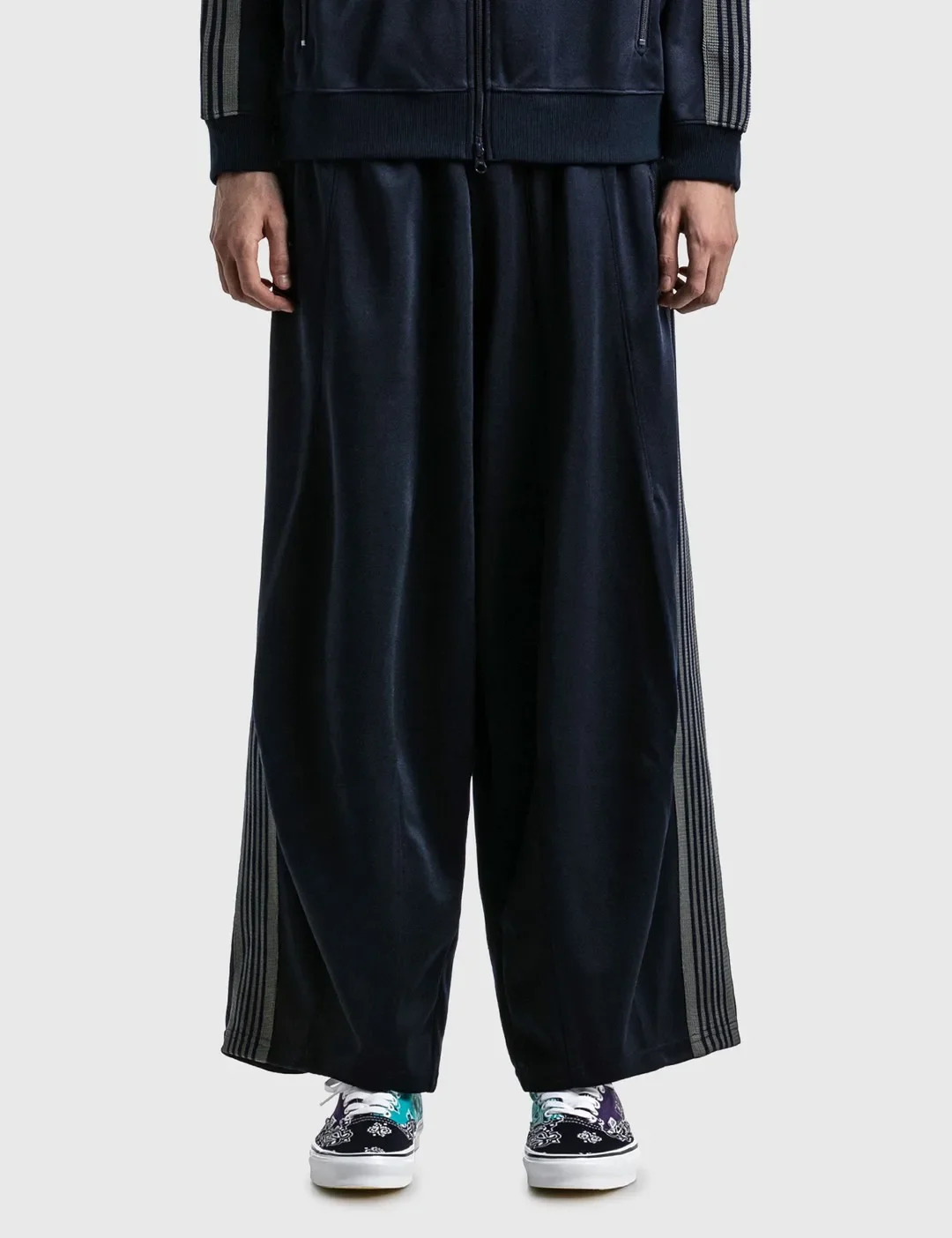 Japan Style Navy Blue Needles Wide Leg Pants Men Women Embroiderey Butterfly Track Pants Drawstring AWGE Sweatpants gym 240412