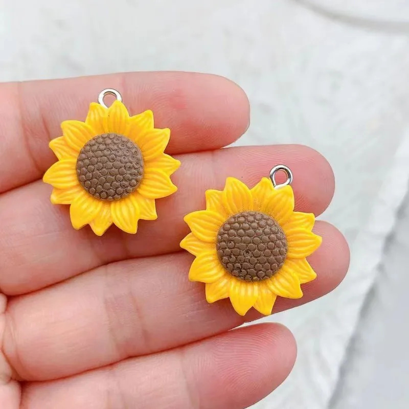 10pcs Trend Sunflower Flower Resin charms For Making Craft Accessory Decor Bulk DIY Jewelry Findings Making 240408