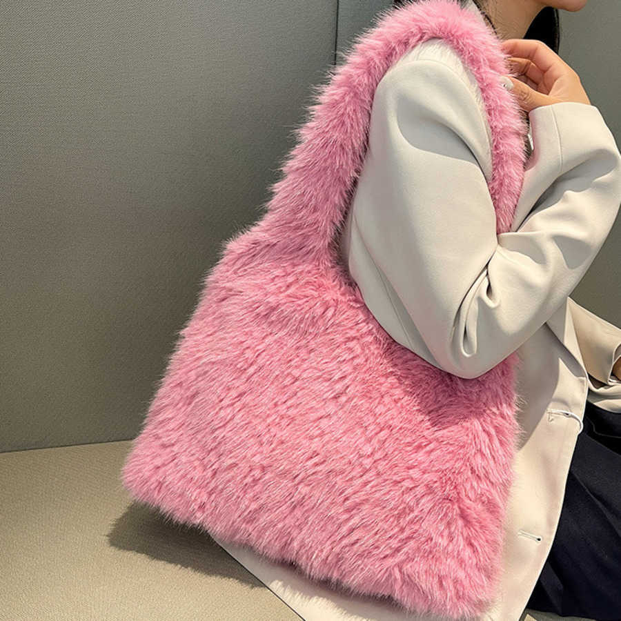 Korean Version Plush Shoulder Bag Autumn Winter Large Capacity Shopping Bags Texture Handbag Casual Tote Bag Versatile Commuting Fringe Bag 241104
