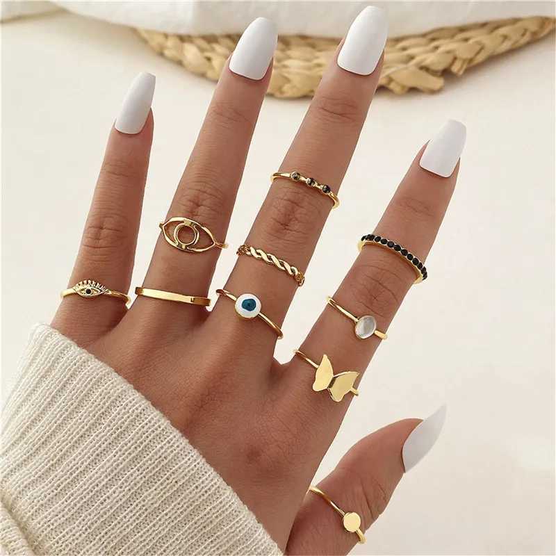 Retro Sparkling Zircon Butterfly Heart Ring Set Gold Bohemian Elegant Eyes Moon Geometric Ring Womens Party Jewelry W250111