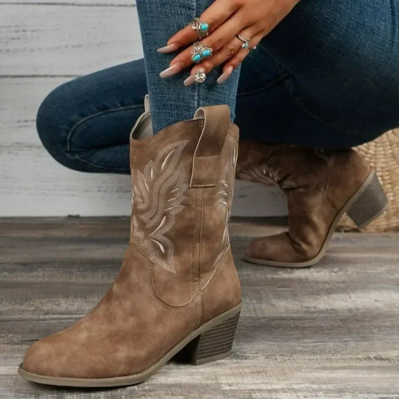 Classic Western style womens boots 2024 cowhide toe wedge heel ankle boots simple and comfortable denim boots for women 241115