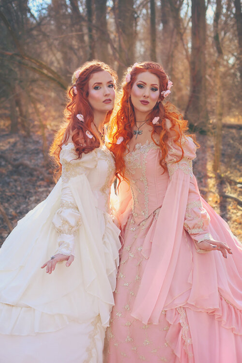 Medieval Princess Prom Dresses Off The Shoulder Long Sleeves Peach Pink Corset Masquerade Dress Fantasy Sleeping Beauty Gown Vintage Special Occasion 