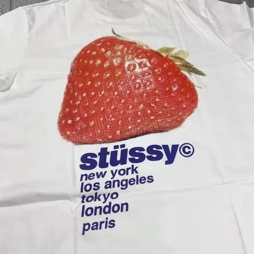 Streetwear T Shirt Y2K Harajuku Hip Hop Strawberry Print Oversized TShirt Mens Womens 100% Cotton Round Neck Short Sleeve Tops 240416