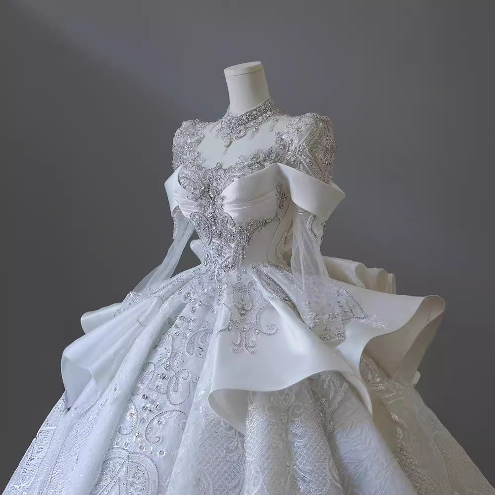 Modest Princess Lace A Line Dresses new Appliques Court Train Bridal Gowns Wedding Dress Plus Size vestidos de noiva Dubai Arabic lace up beach bride 