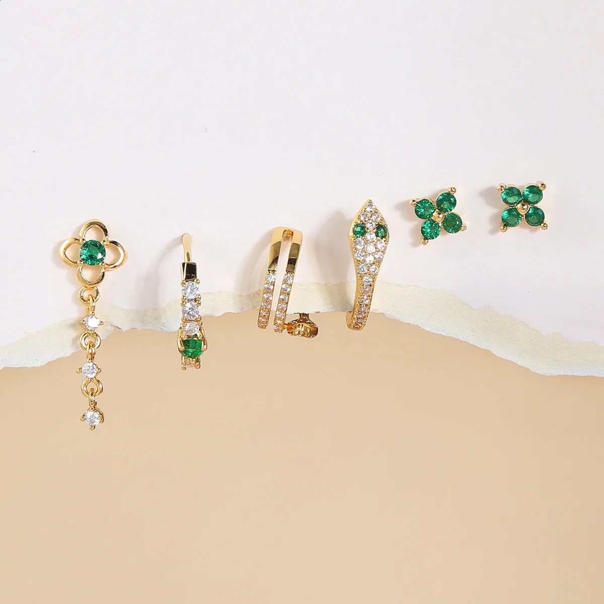 2000s Aesthetic Y2k Green Snake Piercing Kit for Teen Girls Earrings 6pcs Zircon Clover Ear Daith Tragus Cartilage Accessories 241116