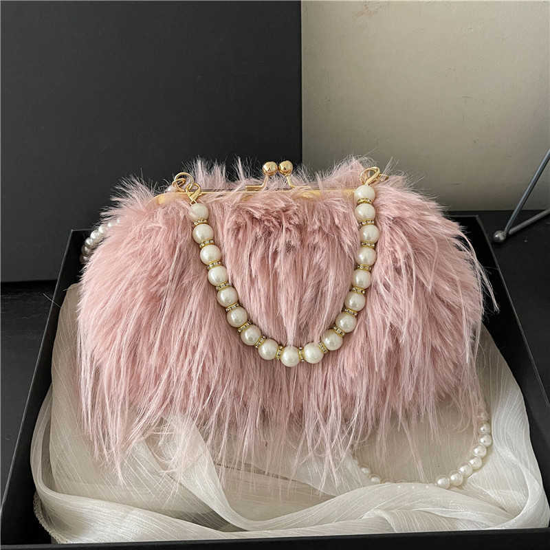 Plush Shoulder Bag With Tassel Pearl Furry Small Designer Bag Fragrant Style Fashionable Totes Handbag Crossbody Bag 241104