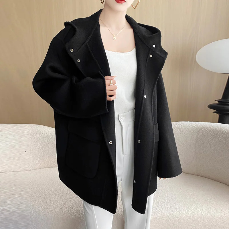 2024 Autumn and Winter 100 Wool Womens Coat Fashion Casual Hooded Metal Buckle with Pocket Versatile MidLength 241108