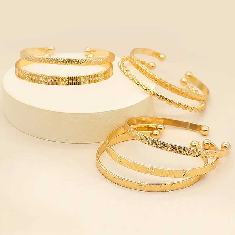 7 pieces/set Bohen vintage metal peach and Geely carved flower blooming bracelet set for Wen Fashion jewelry gifts X241116