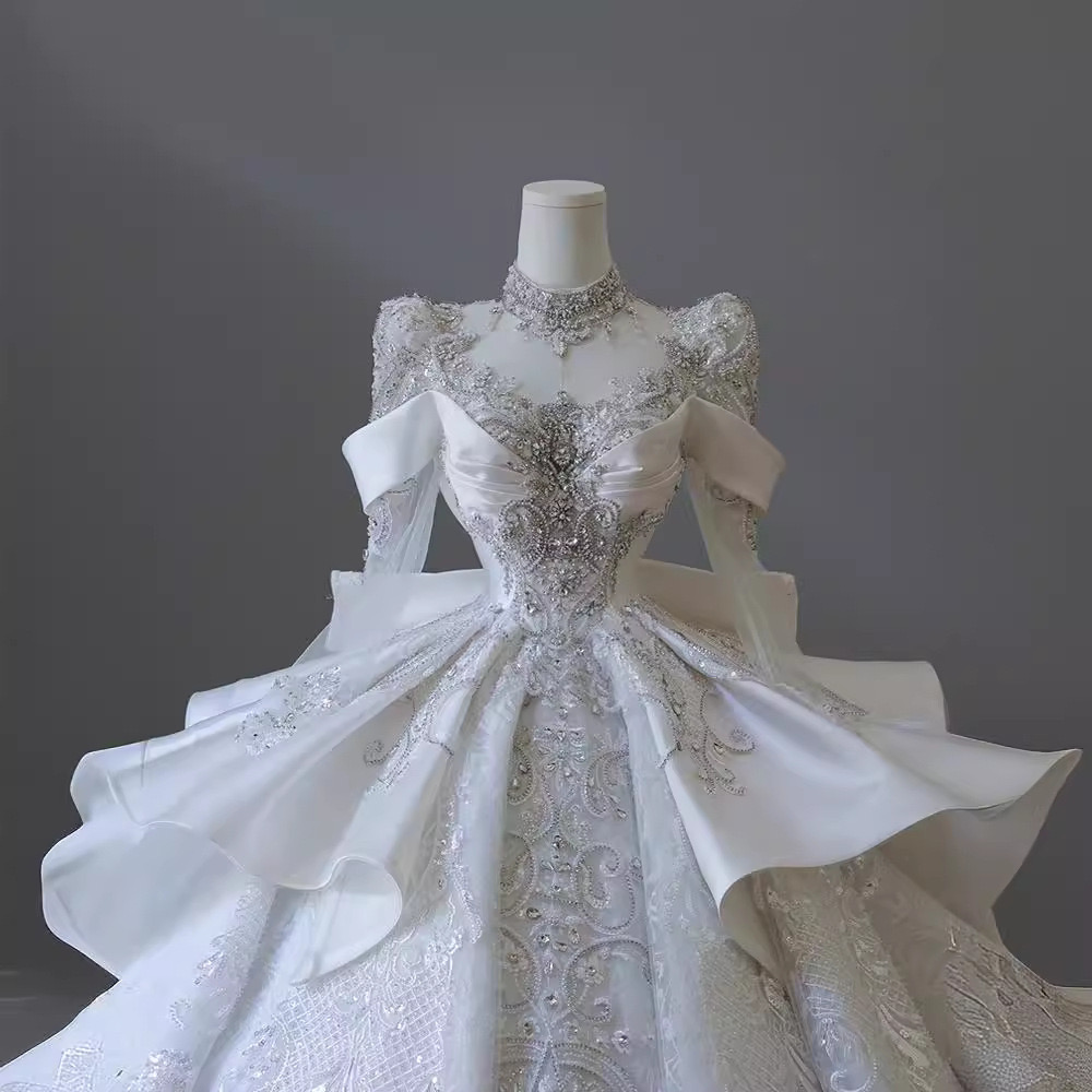 Modest Princess Lace A Line Dresses new Appliques Court Train Bridal Gowns Wedding Dress Plus Size vestidos de noiva Dubai Arabic lace up beach bride 