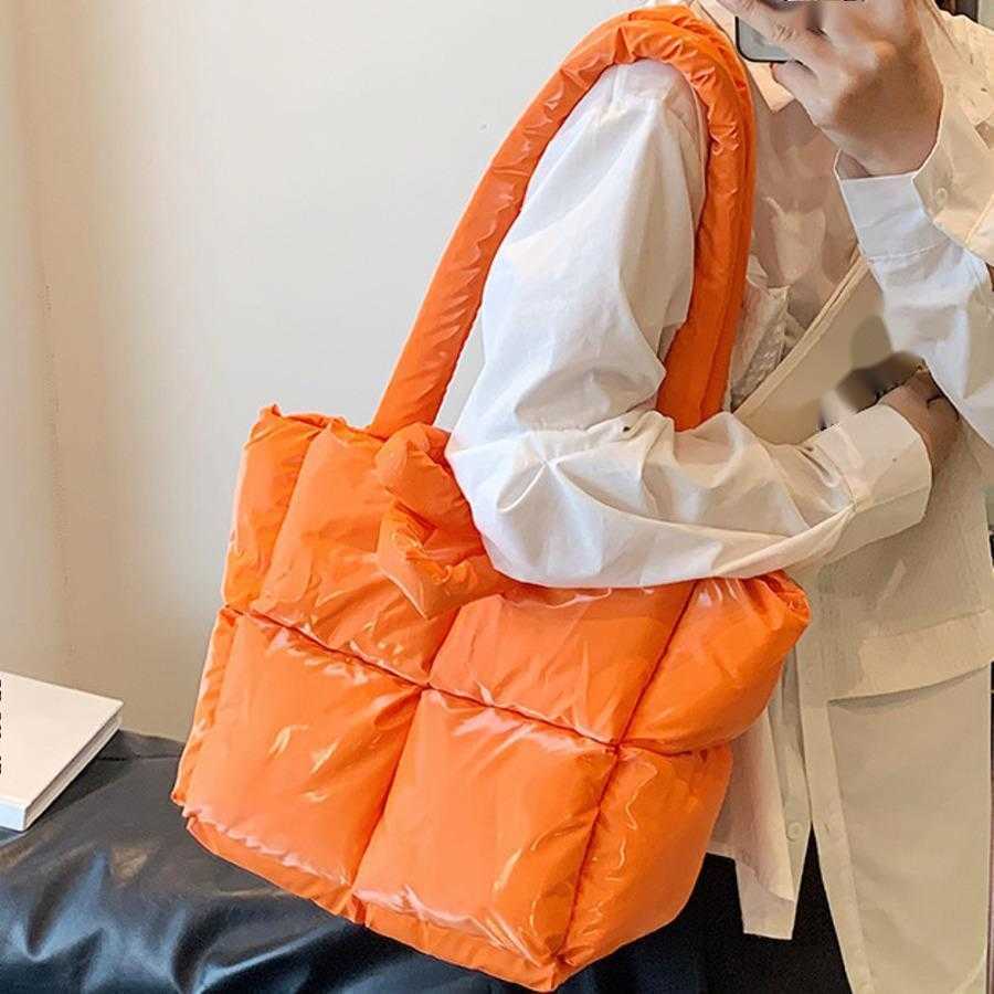 Down Bag WoMens Fashion Shoulder Bag Large Capacity Tote Bag High-end Feel Shiny Surface Handbag Simple Grid Cotton Jacket Bag 241104