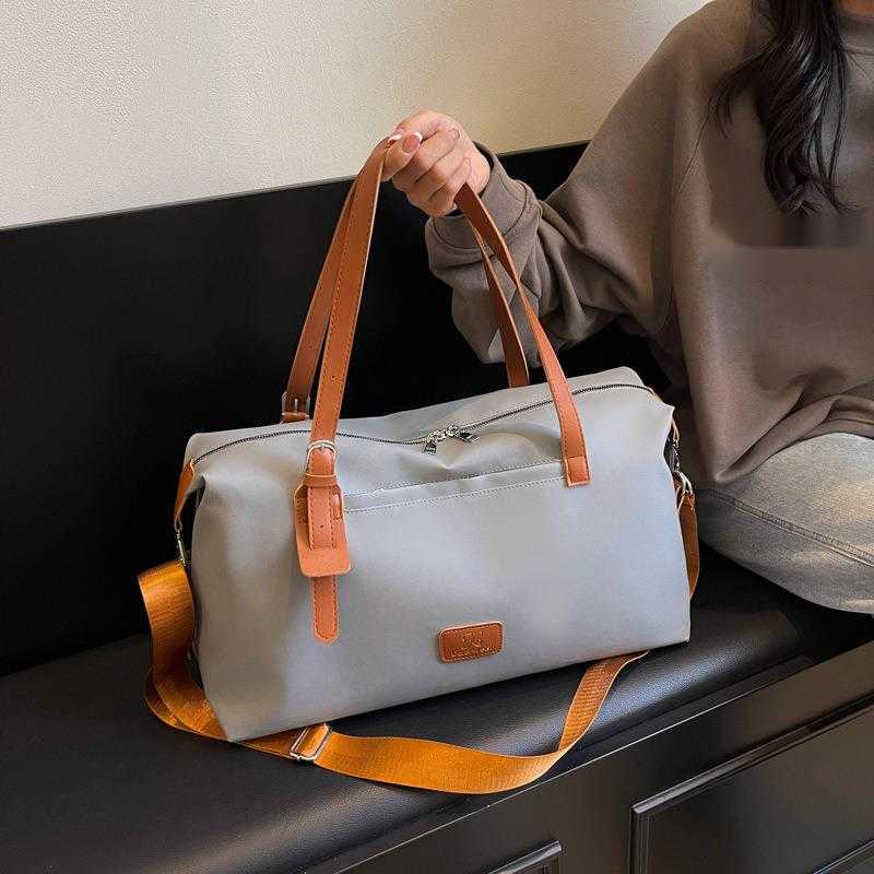 Large Capacity Travel Bag Strong Sense of Luxury Luggage Bag Dry and Wet Separation Crossbody Shoulder Bag Business Trip and Delivery Bag