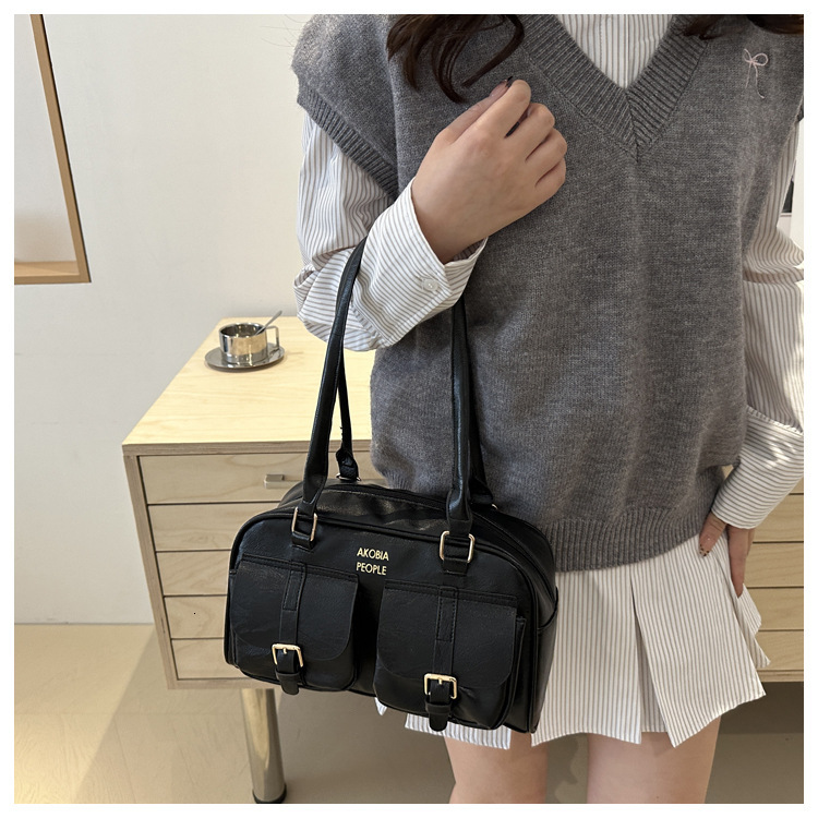 Designer's new women's for autumn and winter, large capacity high-end single shoulder bag, Korean version handbag, oil wax leather armpit ba