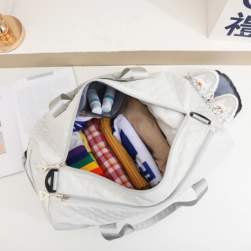 Travel luggage bag travel sports luggage bag gym waterproof carry on bag large capacity womens overnight bag 241115