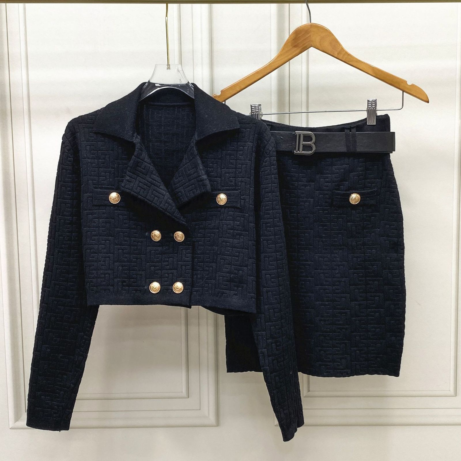 Autumn and Winter Vneck Knitted Coat Long Sleeve Solid Fashion TemperamentHip Wrapped Slim Short Skirt Womens Set 240416