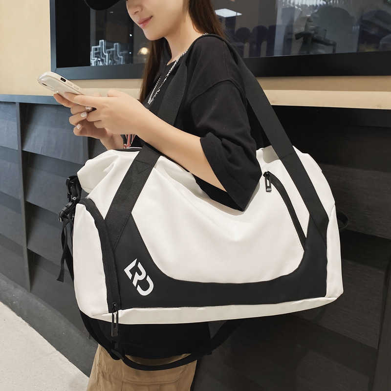 Sports and Fitness Bag Luggage Bag Mens Large Capacity Lightweight Travel Bag Short Distance Travel Bag