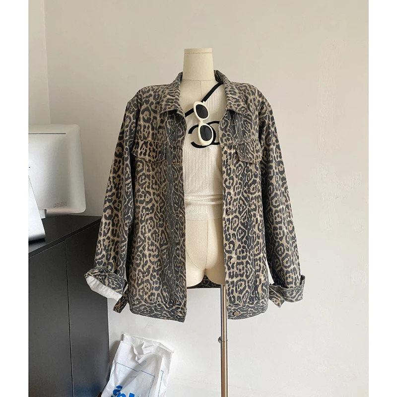 Leisure leopard print womens denim jacket long sleeved jacket womens oversized pocket womens autumn winter coat jacket 241115