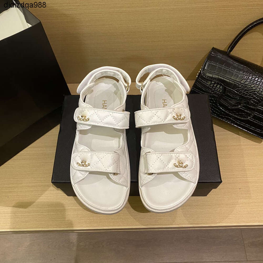 Designer summer new flat Velcro sandals women's 100 tower fashion casual comfortable open toe beach shoe trend