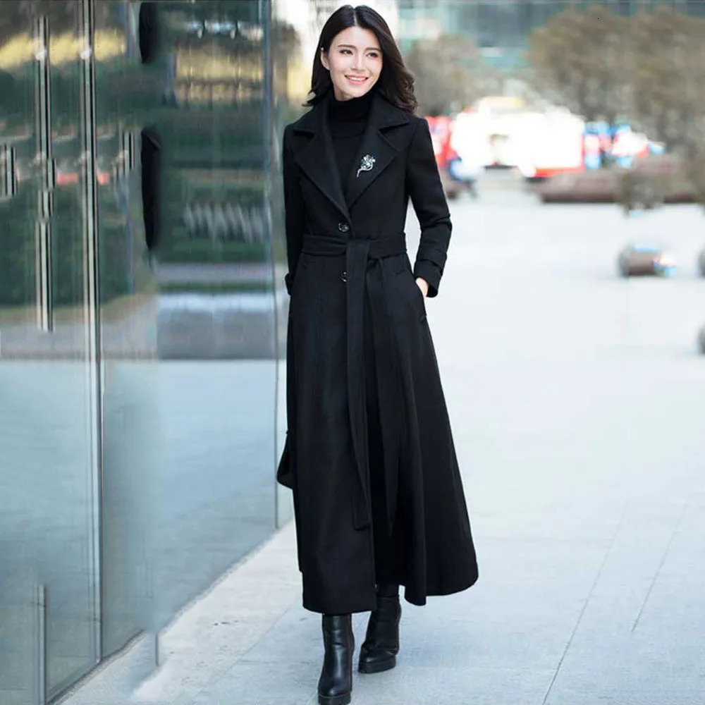 Fashion wool coat womens wool coat winter slim fit Hepburn style extra long knee temperature coat womens trend. 241115