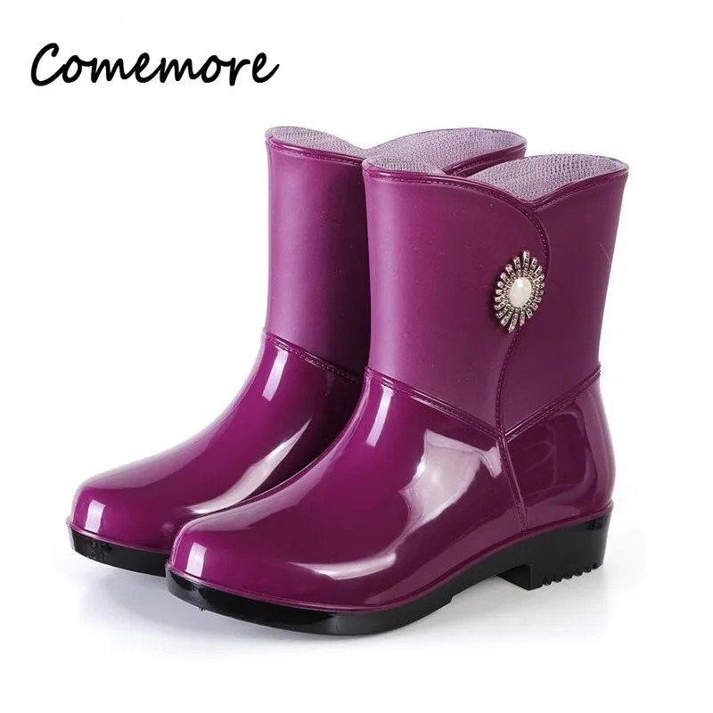 Rain Boots for Women Fashionable Outdoor Waterproof Antislip Kitchen Work Rubber Shoes with Cotton Warm Rain Boots for Winter 241115