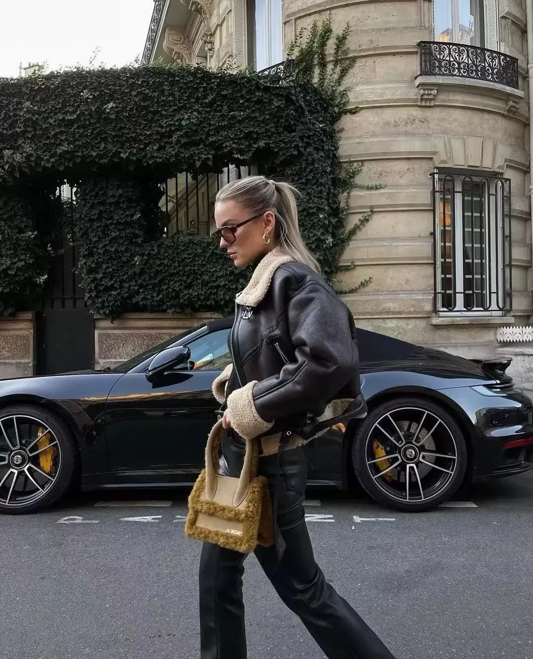 2024 traf Winter Womens street wear faux sheepskin fur bomber jacket with belt motorcycle thick warm overcoat 241108