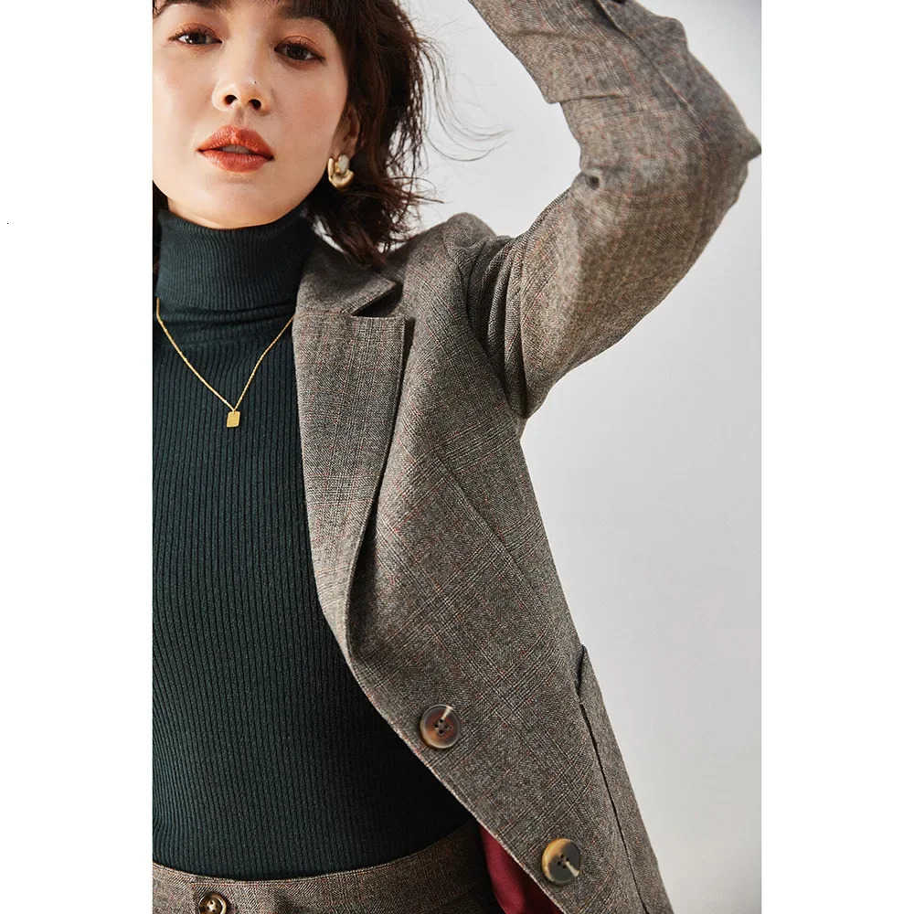 autumn and winter womens long sleeved sportswear jacket fashionable slim fit single chest office womens sportswear 241115