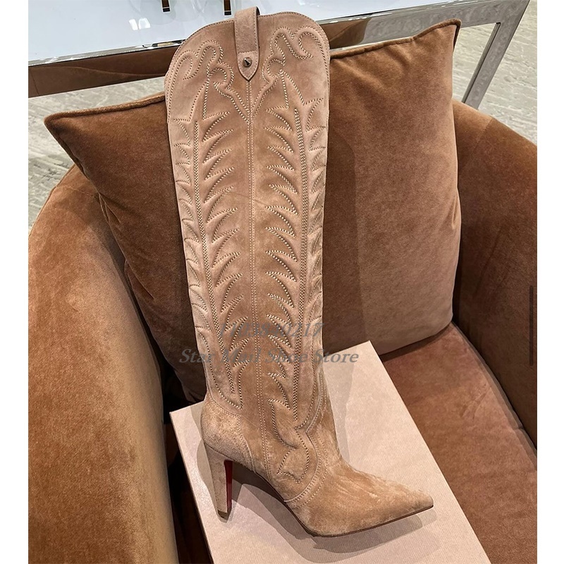 2024 Vintage Leather Suede Ing Western Women Exquisite Embroidery Boots Medium High Tube Three Colors 250227 250227