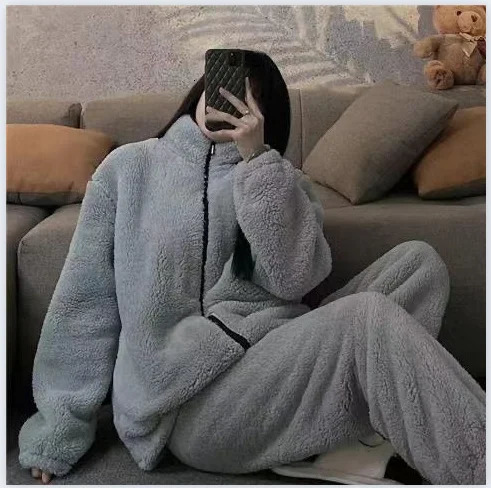 Coral fleece sleepwear set for men and women winter warm sleepwear with long sleeves Trouser sleepwear thick sleepwear zipper hooded sleepwear 241112