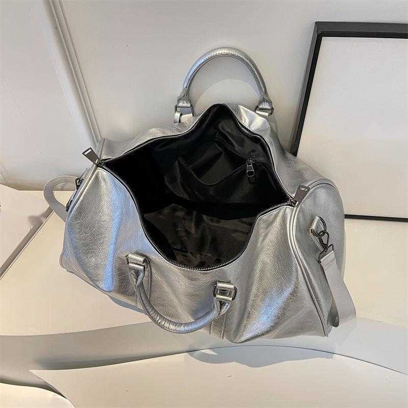 Crossbody Fitness Bag Spring Leisure Fashion Soft Leather Delivery Bag One Shoulder Travel Bag Luggage Bag