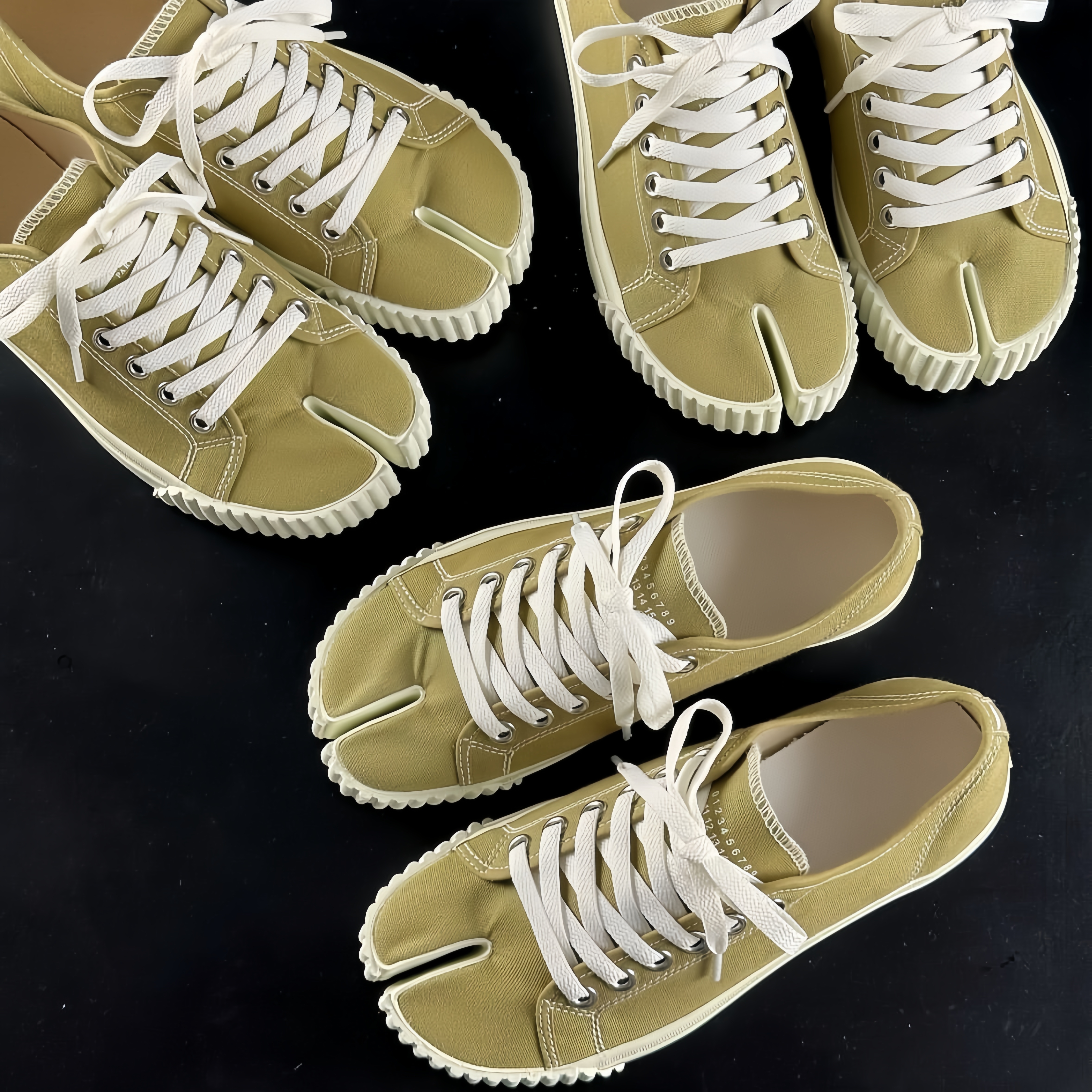 Woman Dress mm6 shoes mens maison lace-up Business tabi shoe Social Wedding Party Quality leather lightweight women Business sneakers Formal trainers size 35-45