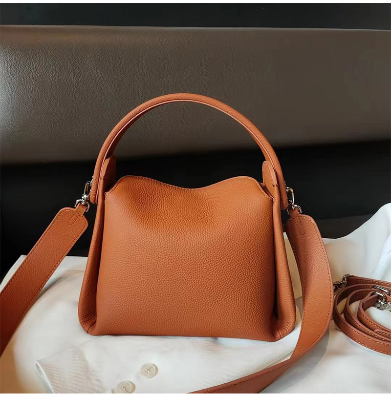 Elegant 100% Natural T Cowhide Leather Tote Wide Straps Female Shoulder Grey Black Doctor Bag Girl Handbag Genuine Leather BagVoyage