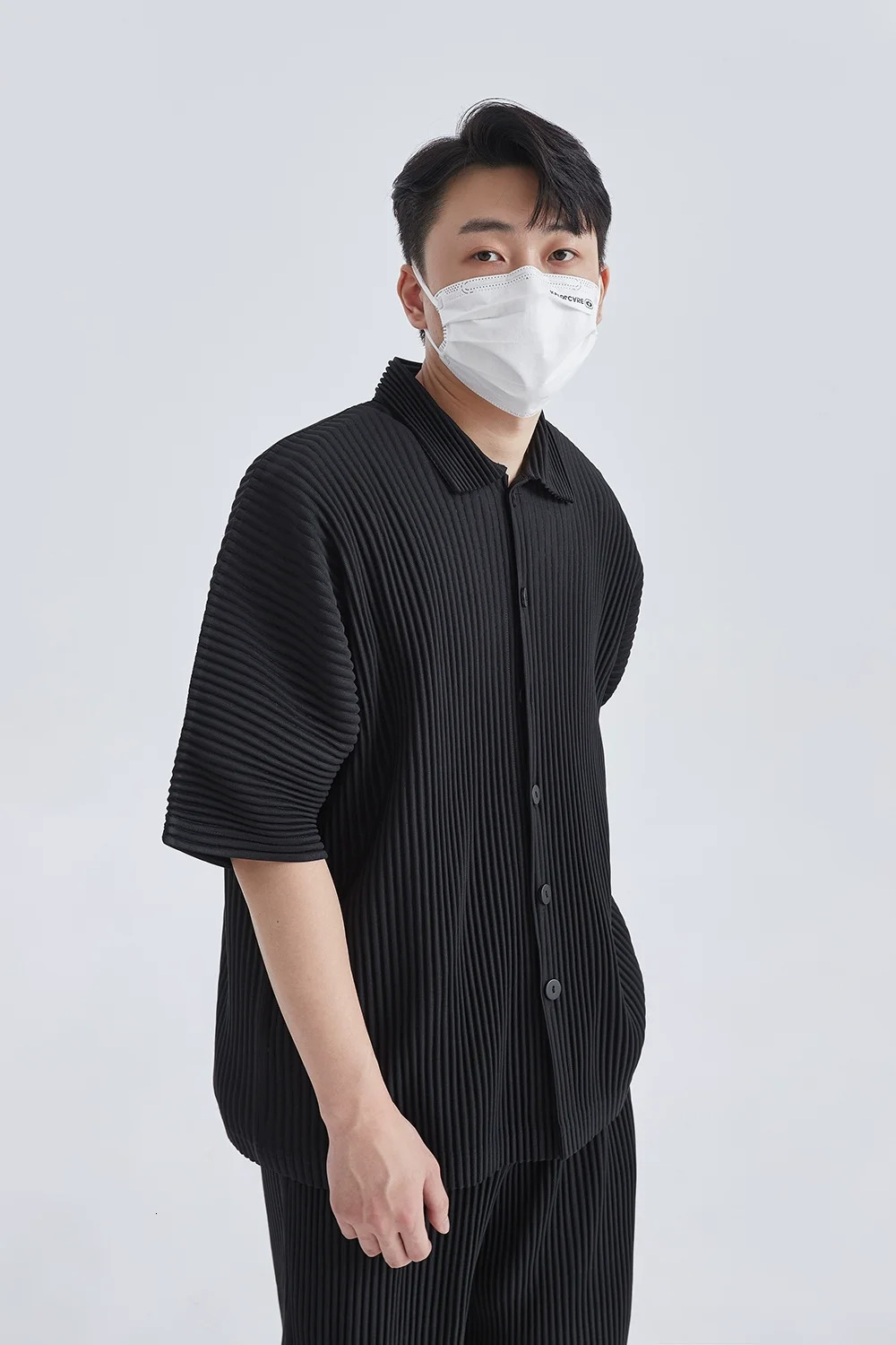 Miyake Lapel Shirt Pleated Short Sleeve T Shirt For Men Plain Shirt Button Up Shirt Summer Clothes For Men Black Casual Top 240409