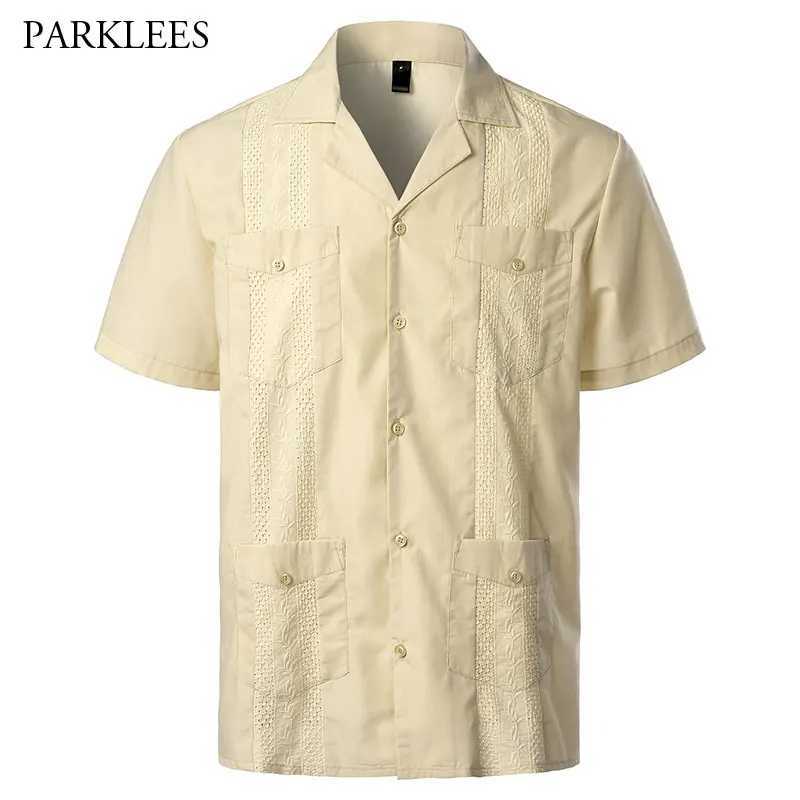 Men's Casual Shirts Embroidery Floral Patchwork for Men Multi-Pocket Mens Short Sleeve Shirt Cuban Camp Guayabera Ethnic Clothing 240417