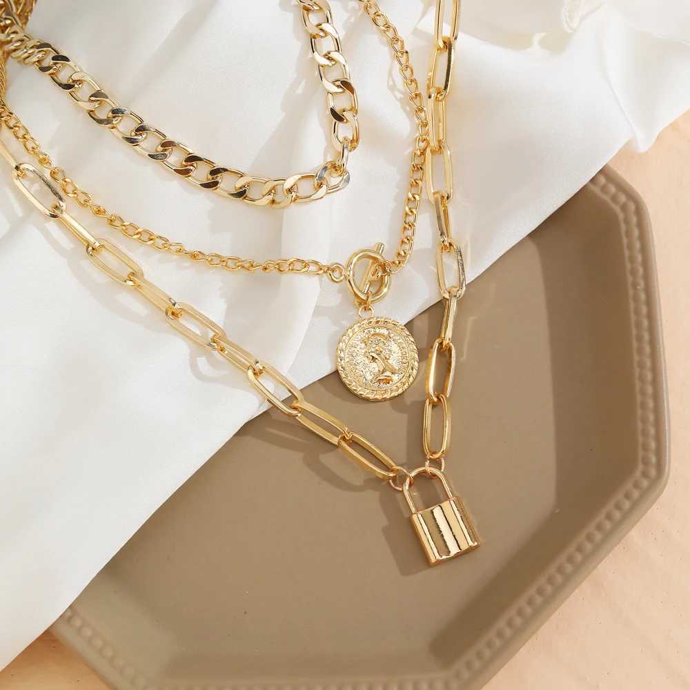 EN Charm Fashion Multilayer Gold Color Thick Chain Lock Pendant Necklace 2022 Jewelry Vintage Coin Choker Necklace for WomenXJ241116