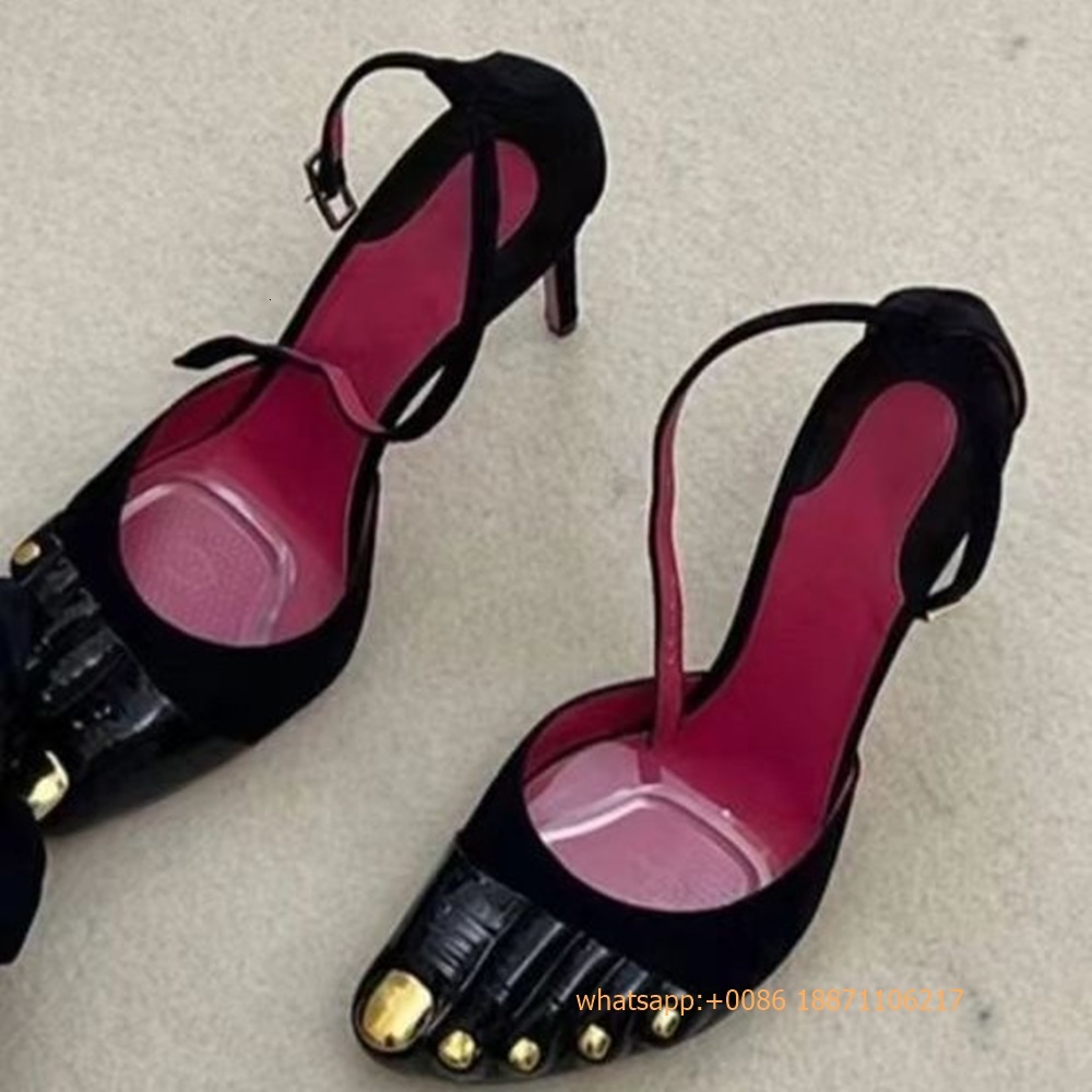 Sexy Gold Five Finger Roman Summer New Catwalk Street Party Thin High Heels Fashion Ladies Buckle Model Stage Sandals