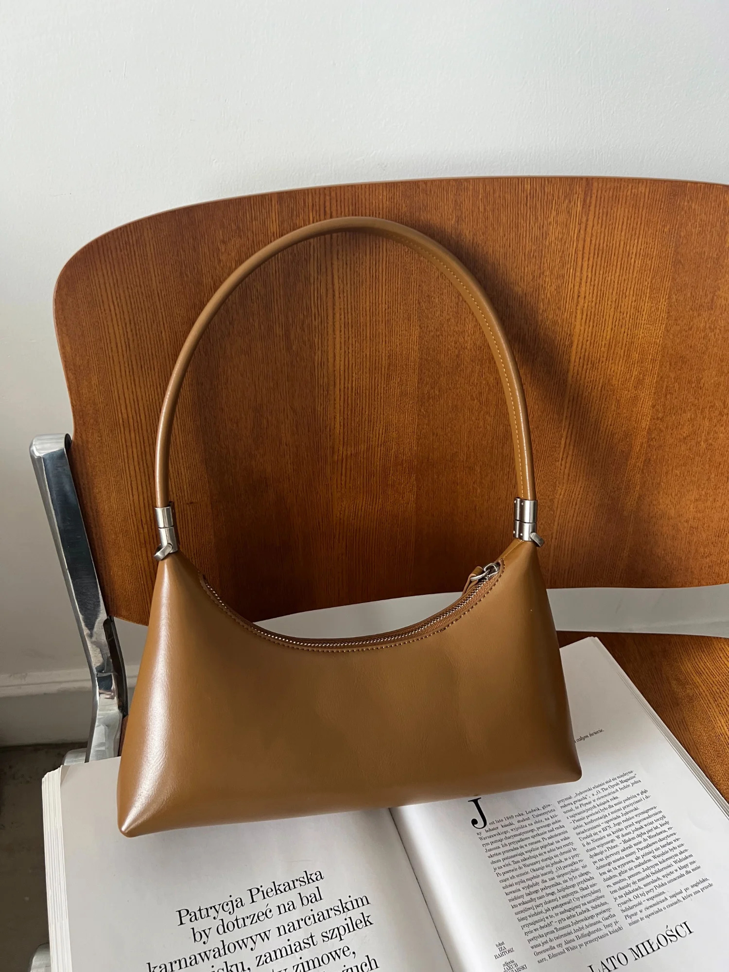 ZR DIARY Retro Saddle Bags Women Split Cow Leather Shoulder Bag Versatile Zipper Closure Ladies Handbags EZ21C0906 240402