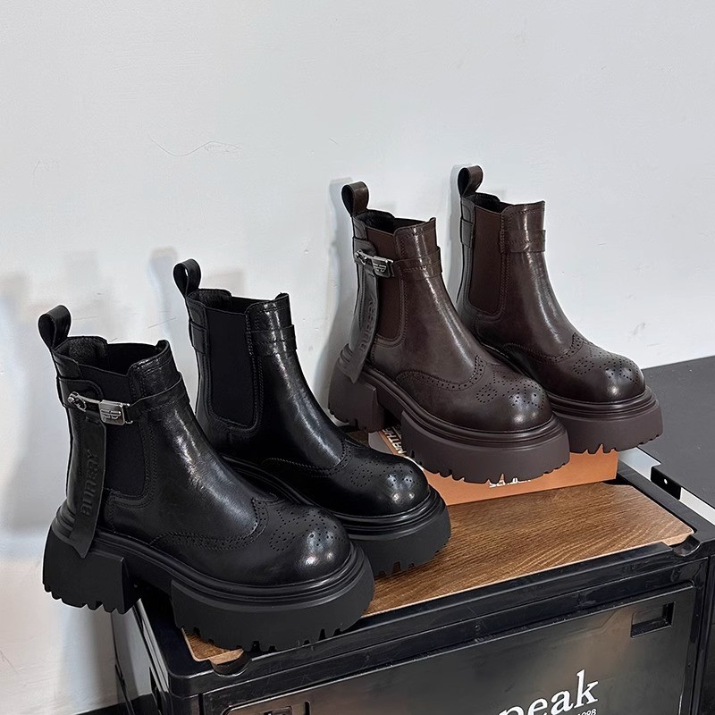 Autumn/Winter New British Style Carved Thick Soled Martin Boots.