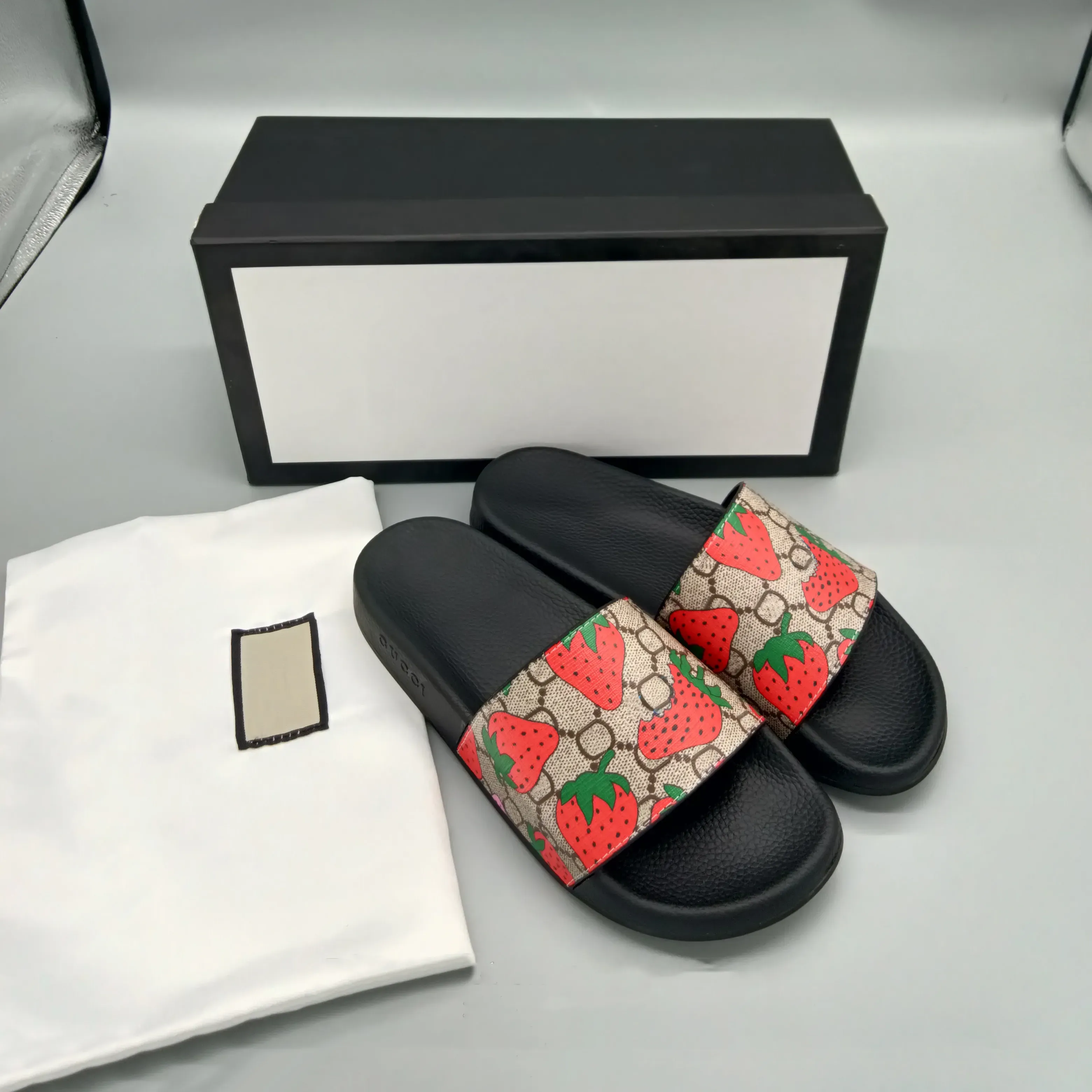 2024 Famous brand bags, shoes, sandals, slippers, and senior designers produce 10A, with the highest quality