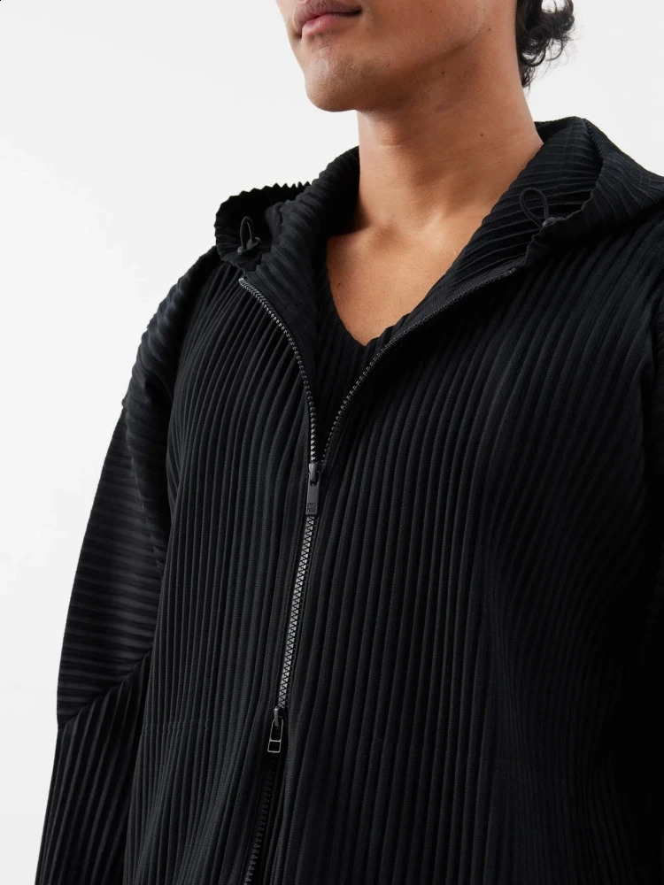 Miyake Pleated Coat Men Clothing Two Way Zipper Jacket Classic Fashion Hoodie 241116