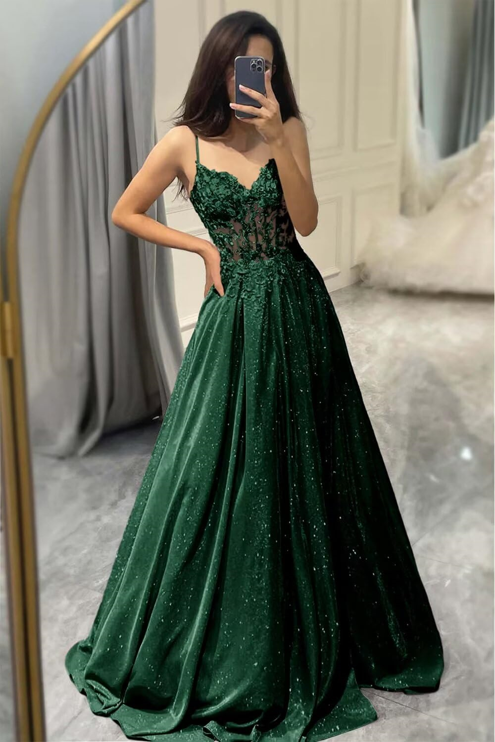 Spaghetti Long Prom Dresses V-Neck Appliques Illusion A-Line Lace-up Pockets Plus Size Formal Occasion Evening Party Gown Pd10