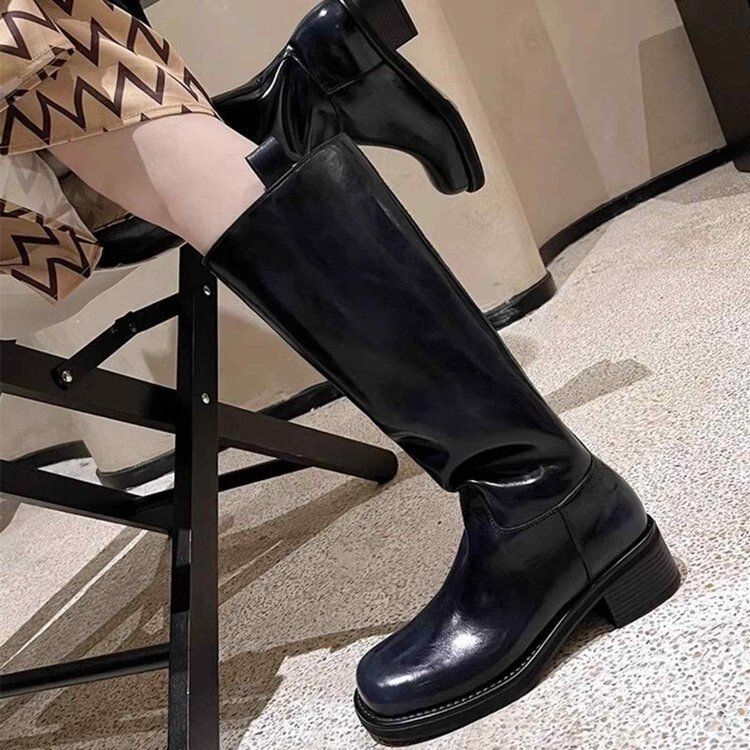 Coarse Heeled Thick Soled Polished High Top Knight Boots.
