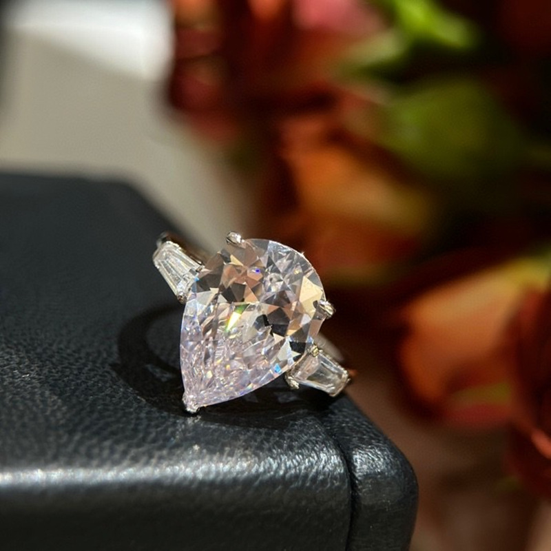 2024 New Brand Luxury Jewelry Wedding Rings 925 Sterling Silver Water Drop 5A Cubic Zircon CZ Diamond Party Eternity Women Engagement Band Ring Gift