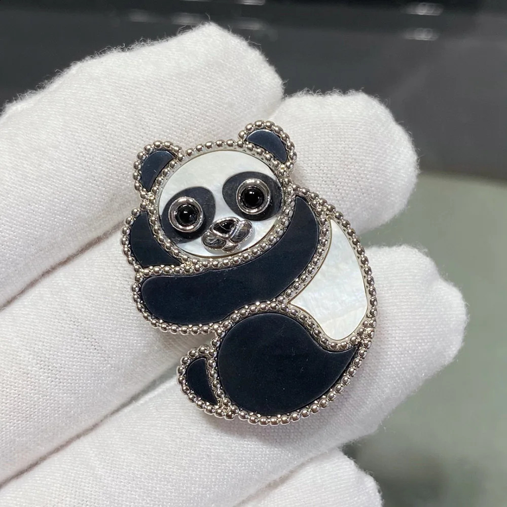 Quality V Gold Natural Gemstones Animal Brooch er Collar Pin Badge 241116