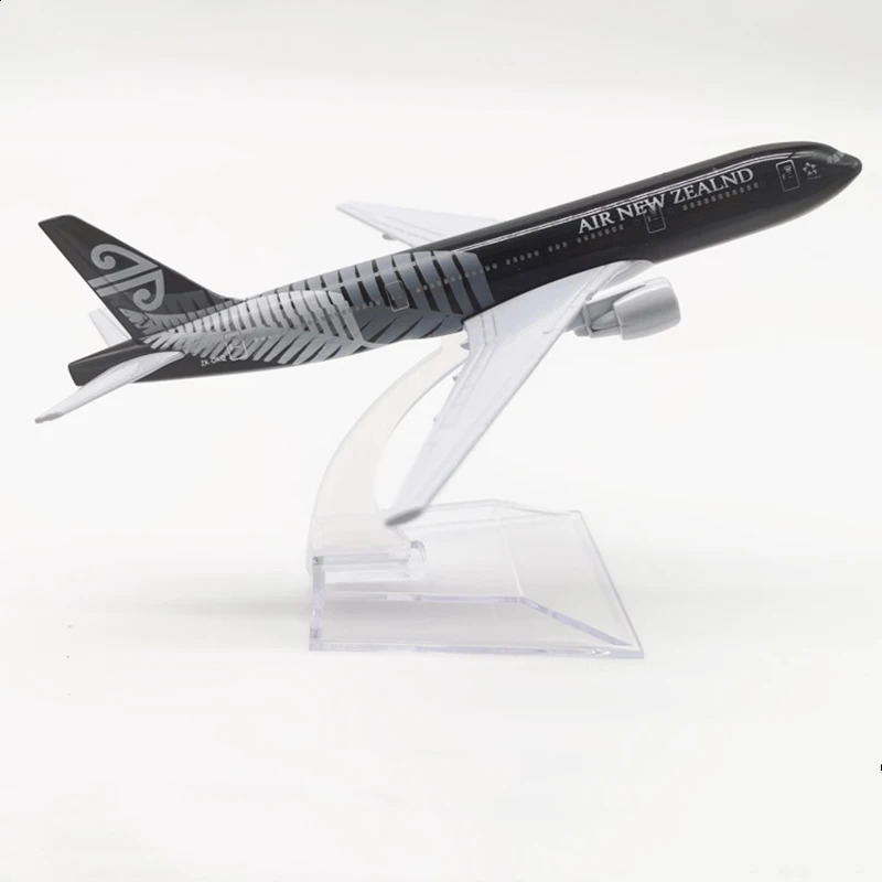16cm Boeing B777 Airplanes Model Airplane Aircraft Kits Gift Plane Metal Diecast Models Toys Collection 241116