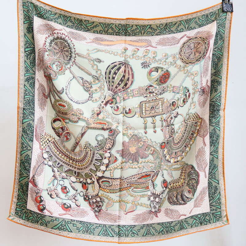 Real silk wool 70 square hand rolled edge, double-sided color, women's warm scarf, small scarf