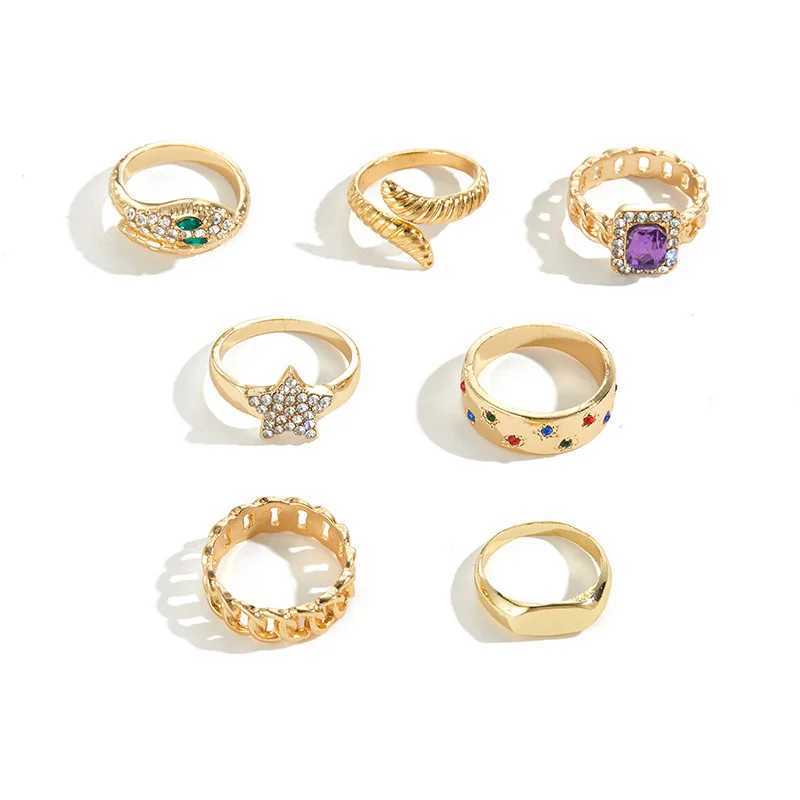 Vintage metal crystal ring set suitable for women gold rhinestone star shaped square zircon snake ring girl punk open jewelry giftXJ250412