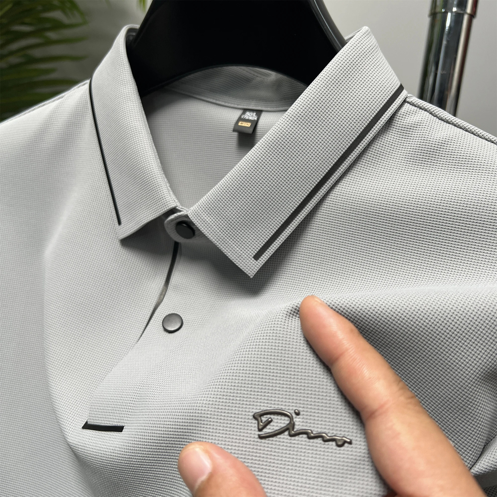 Light Ice Silk Mens Polo Shirt Summer Lapel Letter Embroidered Short Sleeve British Fashion Trend Handsome Mens T-shirt 240415