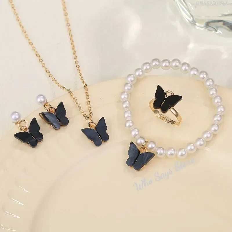 Butterfly Jewelry Sets Crystal Acrylic Romantic Bracelet Ring Necklace Earring Set for Women Wedding Dinner Dr AccoriesXJ241214