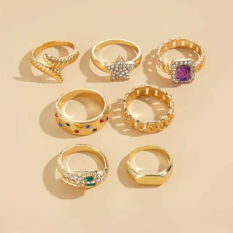 Vintage metal crystal ring set suitable for women gold rhinestone star shaped square zircon snake ring girl punk open jewelry giftXJ250412